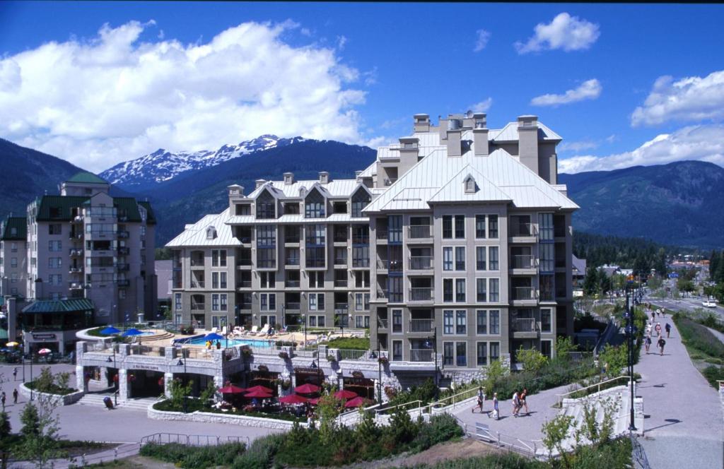 Exterior photo of the Pan Pacific Mountainside hotel in Whistler, Canada